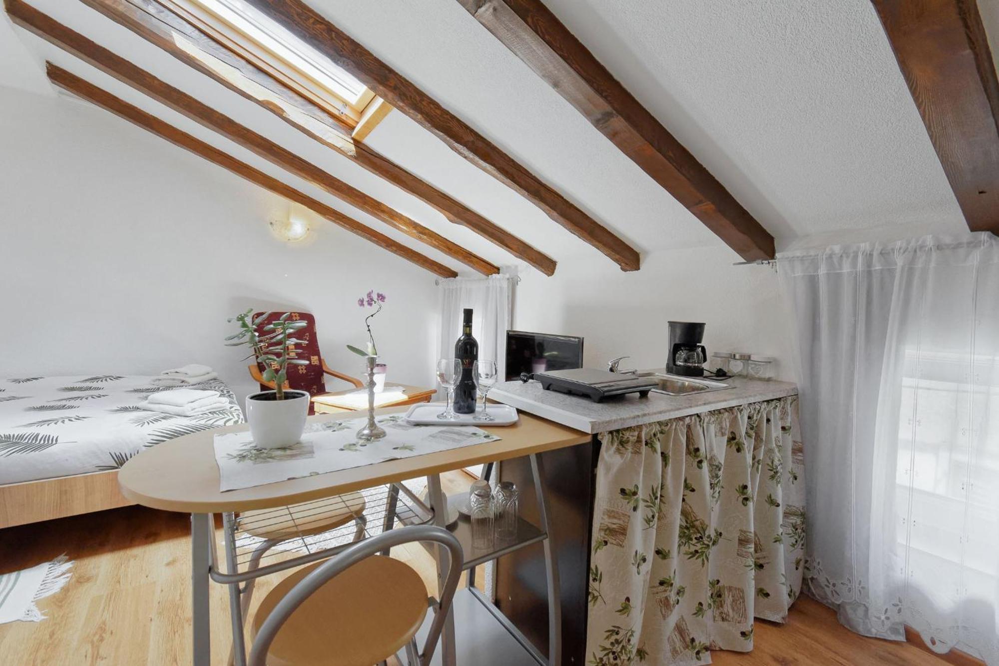 Apartments Viola By Rent Istria Momjan Zewnętrze zdjęcie